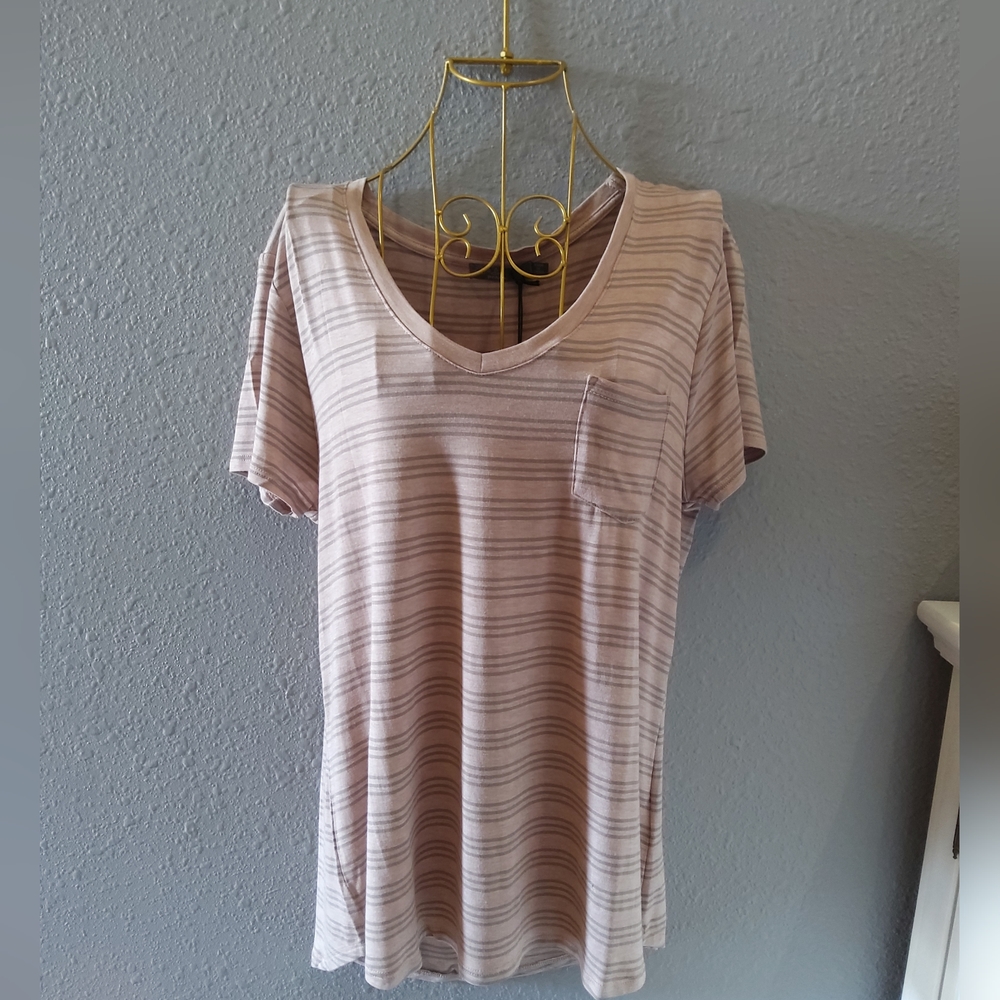π prAna Women's Foundation Short Sleeve V-Neck T-Shirt - L - Picture 2 of 11